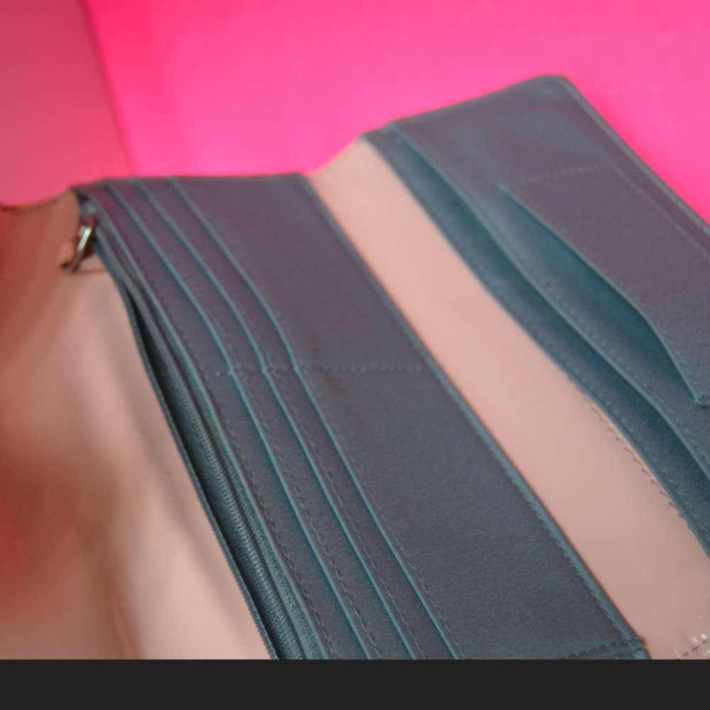 Pink wallet - Picture 7 of 8
